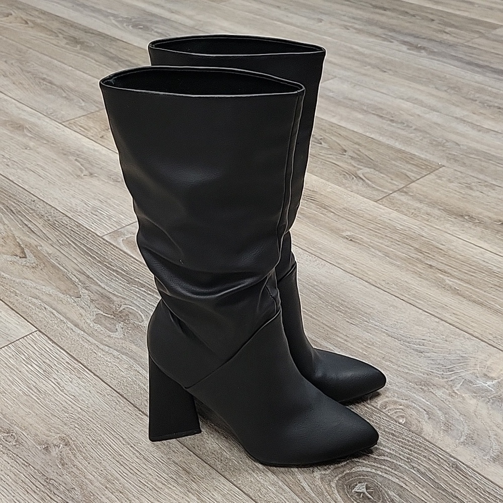 DV Dolce Vita Size 7 1/2, or 11 Black Wandah Slouch Dress Boots NWOT